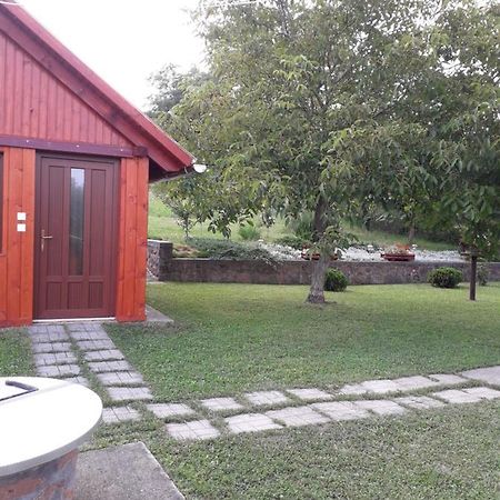 Matyas Apartman Tard Bagian luar foto