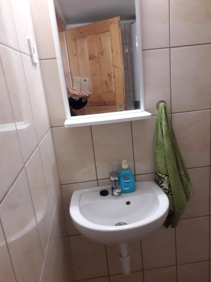 Matyas Apartman Tard Bagian luar foto